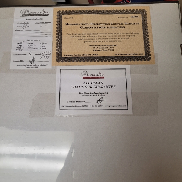 Maggie Sottero - Emma Wedding Dress and veil - Picture 7 of 8